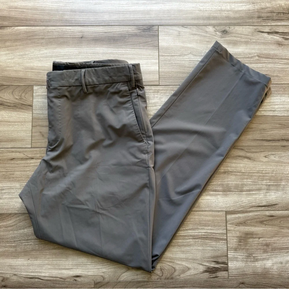 PT01 Kinetic Active Lux Trouser Pants in Tan Men’s Size 32 zip pockets